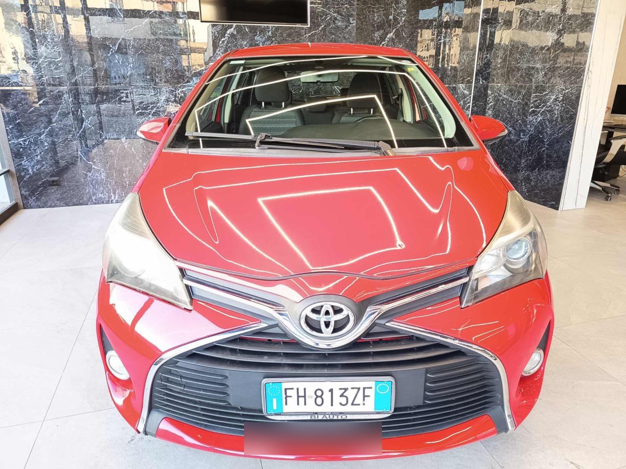 TOYOTA Yaris