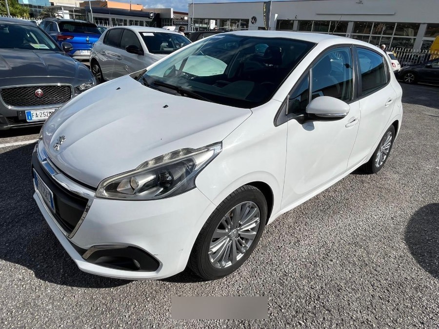Peugeot  208